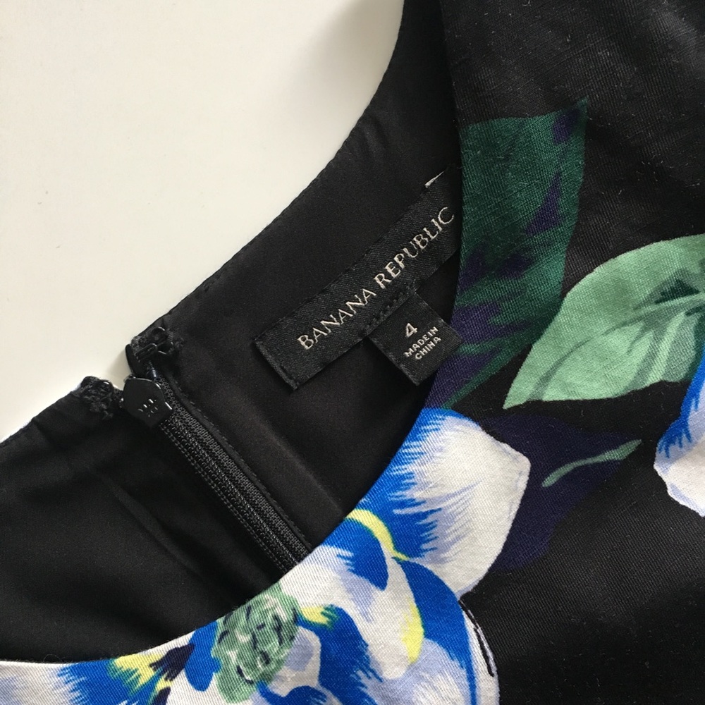 Banana Republic Floral Short Sleeve Shift Dress - Picture 5 of 6